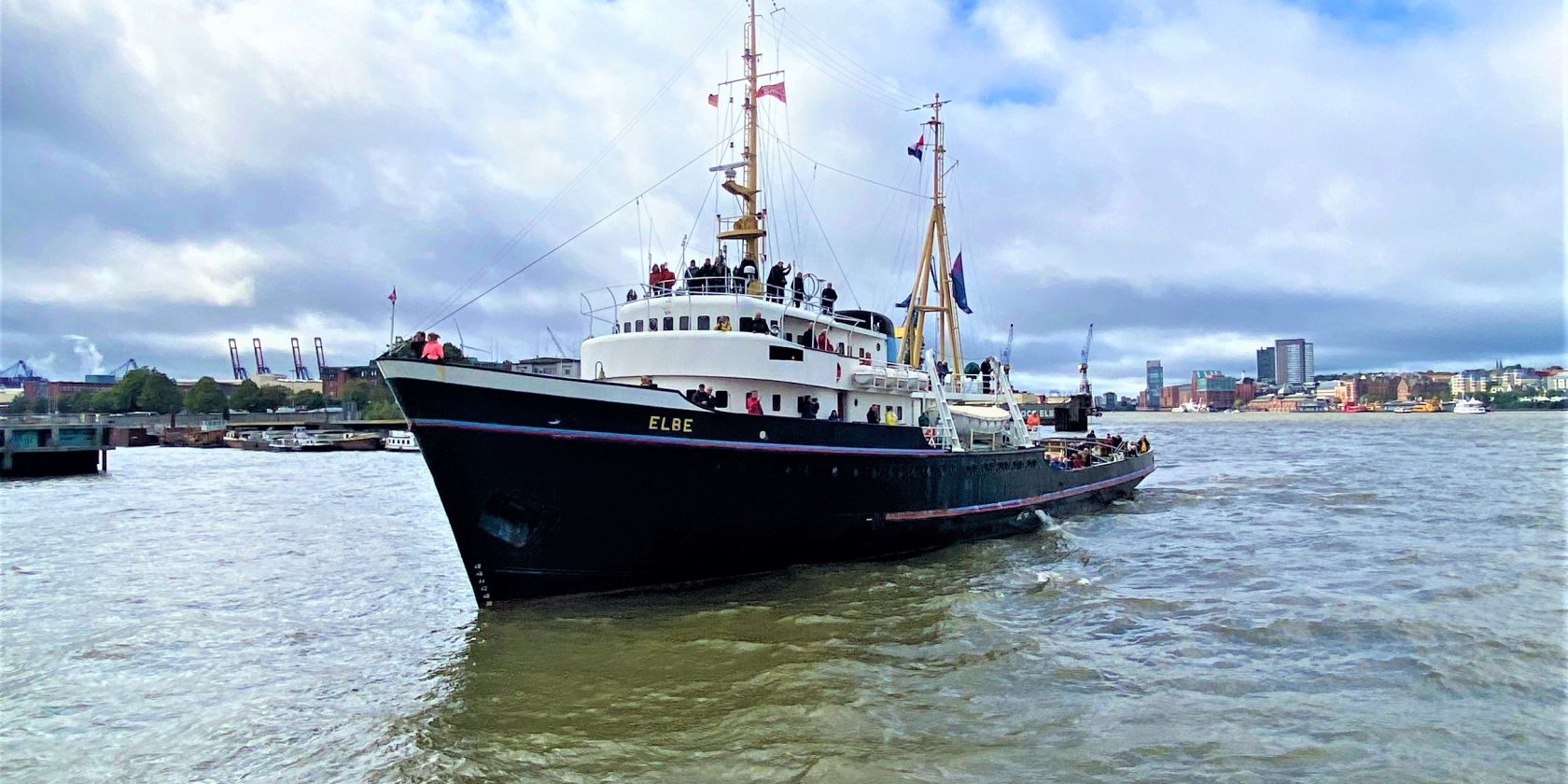 HOCHSEESCHLEPPER ELBE, © Uschi Moog