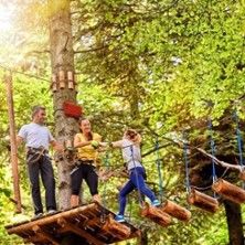 Hochseilgarten, © links im Bild