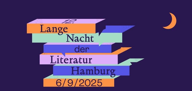 Grafik mit gestapelten bunten Balken und Text zur 12. Langen Nacht der Literatur in Hamburg am 6. September 2025.