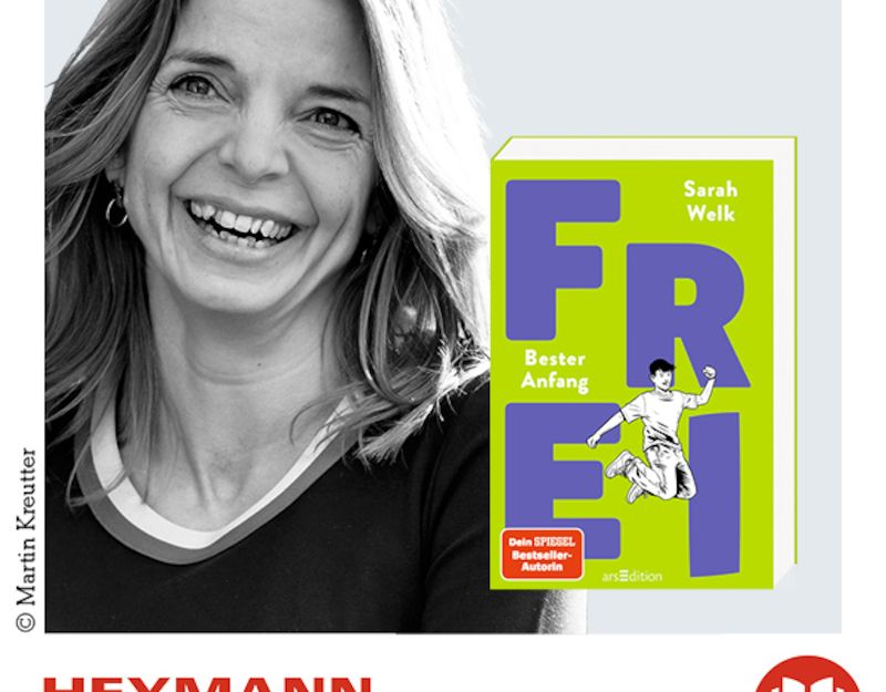 Porträt einer lächelnden Frau neben einem Buchcover mit dem Titel 'Frei' von Sarah Welk.