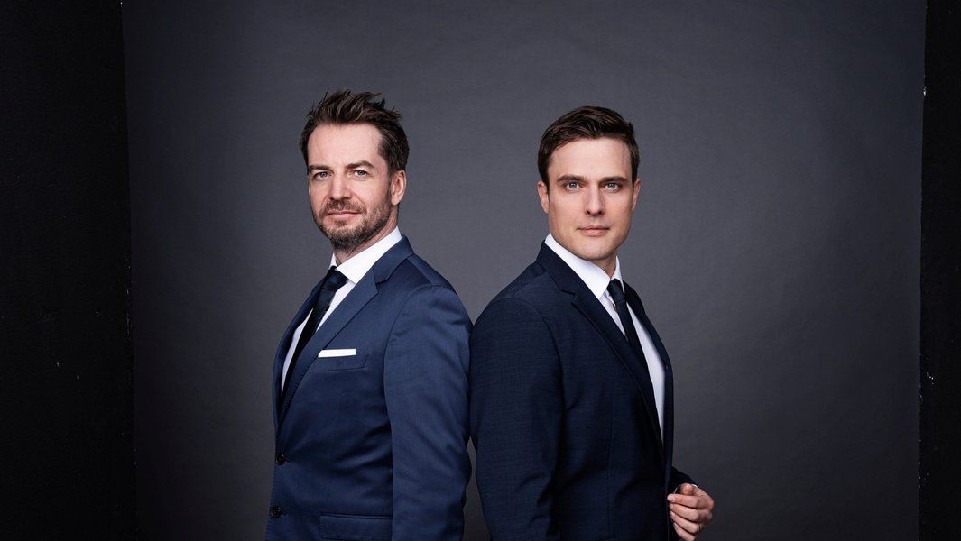 Alexander Stevens & Constantin Schreiber