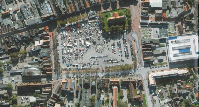 Flohmarkt auf dem Heider Marktplatz, © LVermGeo.landsh