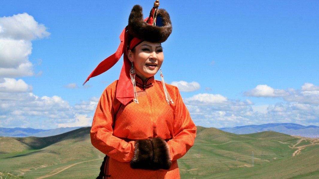 Tengerton Ensemble & Erdenetsetseg Khenmedekh Trio