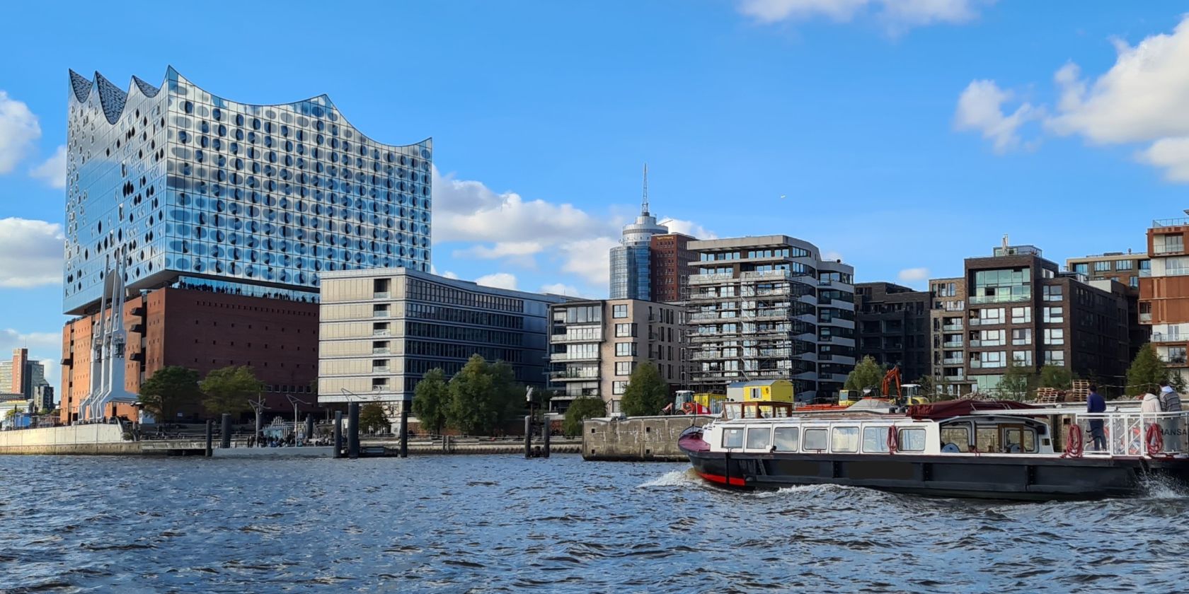 Wir erkunden die HafenCity von der Wasserseite, © Maike Brunk