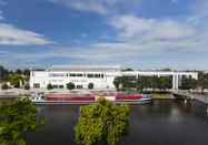 Musik- und Kongresshalle